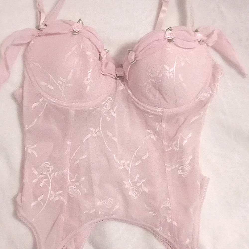 Rampage, size 36B, color: Light pink